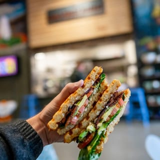 BLT